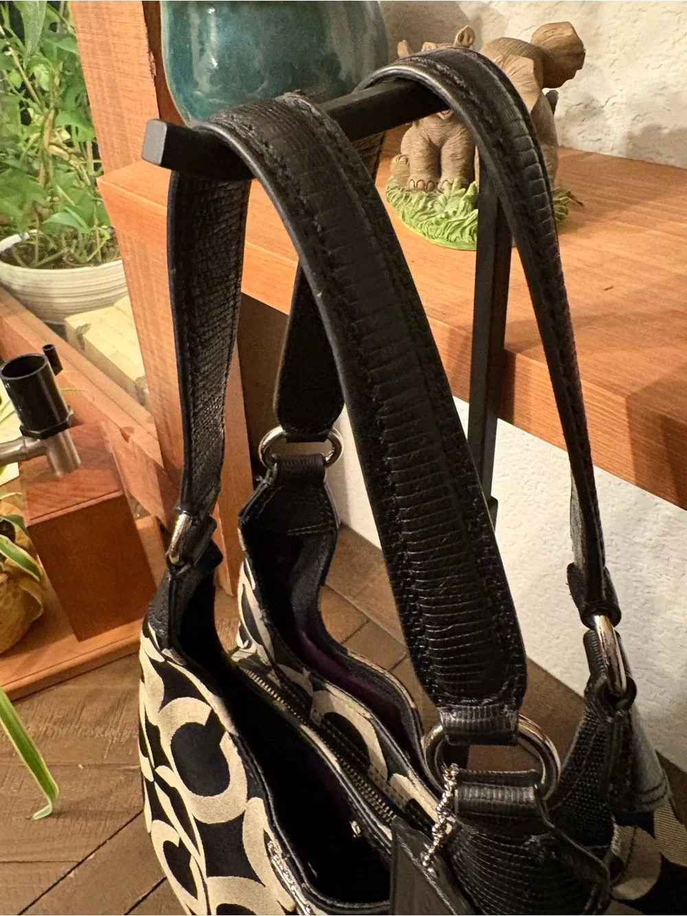 Coach Madison Op Art Maggie Black Cream Jacquard Shoulder Bag F21125 EUC